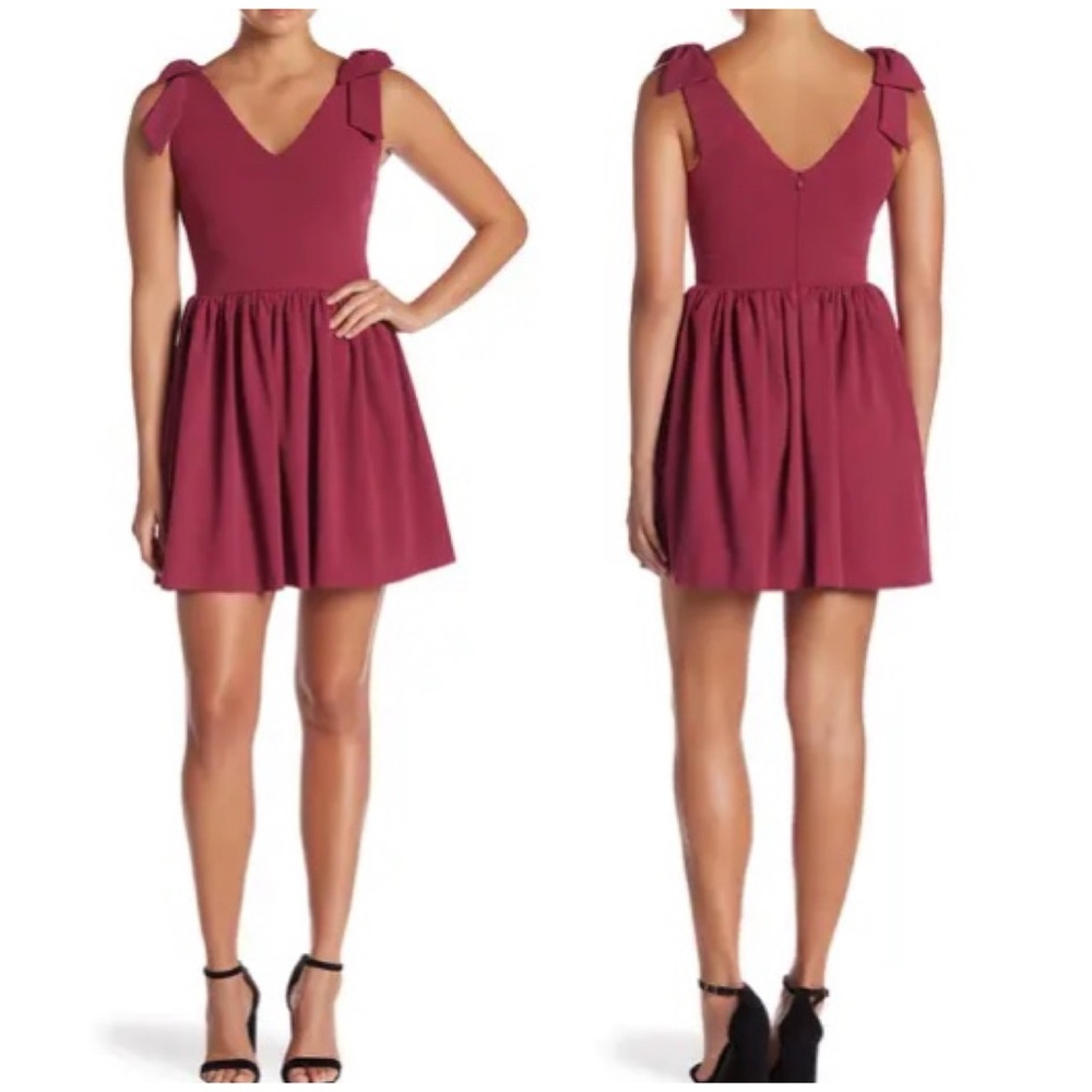 Love Ady V-Neck Sleeveless Bow Detail Scuba Crepe Dress
